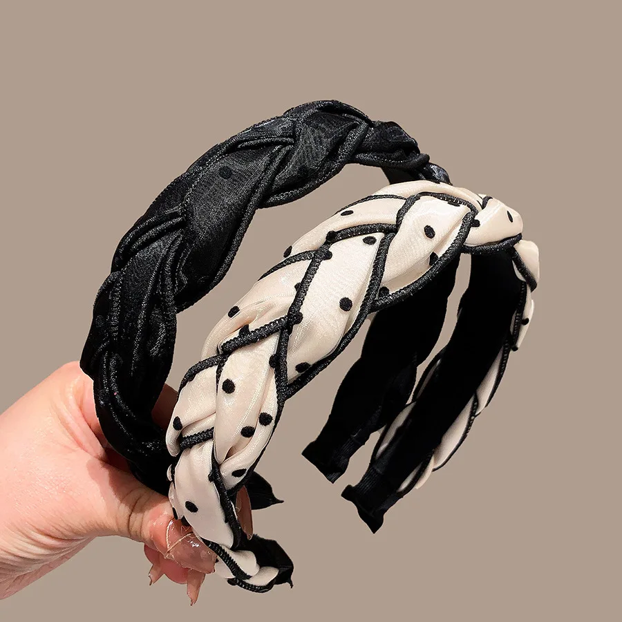 

Wave point Fried Dough Twists braid high skull top temperament headband