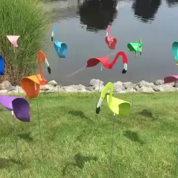 Металлический танцующий фламинго для сада