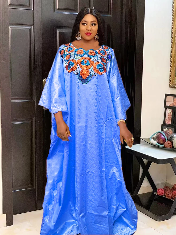 �ϻ� �� ���� ��Ƽ�� �α� Bazin ���ǽ�, ��ǰ�� �� �κ�, �ϻ� �� ��Ƽ����