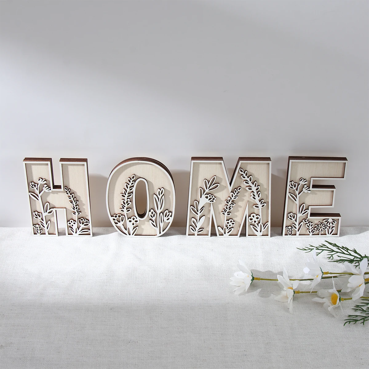 Wooden Letter Decor 1pcs A-Z Alphabet Carved Ornaments Table Wall I LOVE YOU Handcraft DIY Home Decor