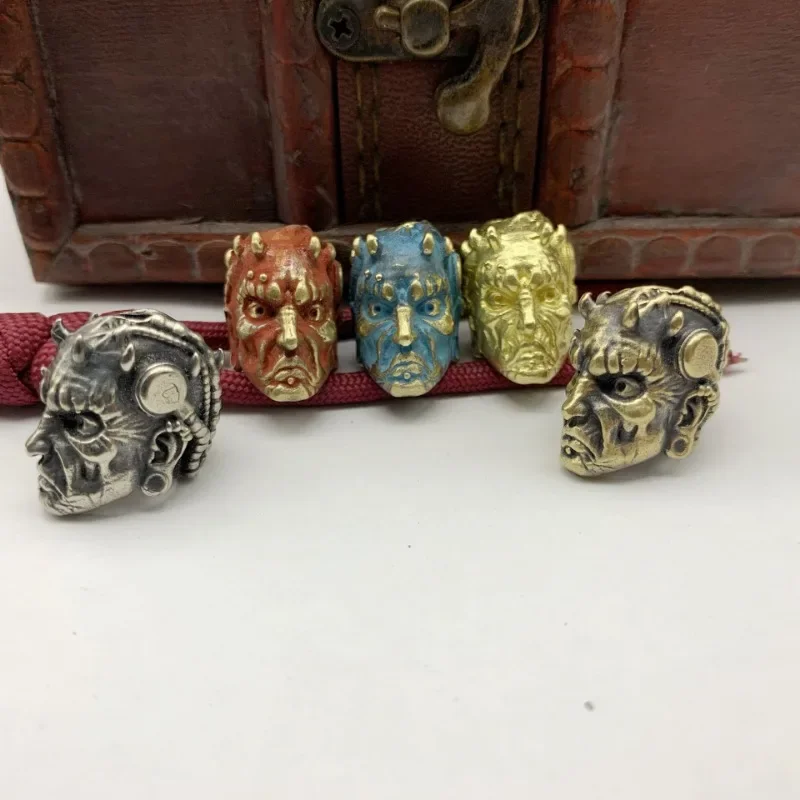 

Vintage Paracord Umbrella Rope DIY Hanging Accessories Brass Beast Warrior Head Beads Knife Beads Keychain Pendants Trinkets