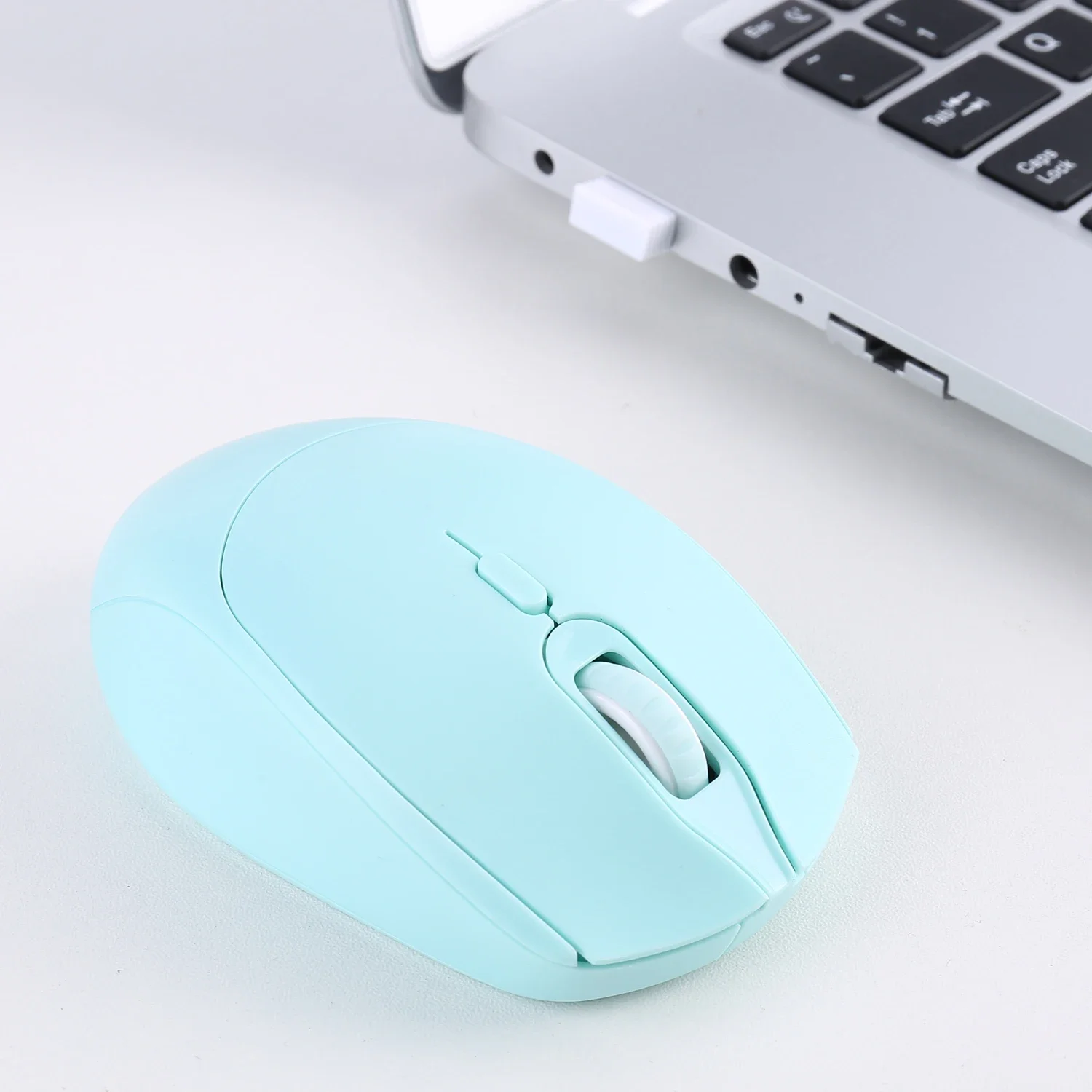 Wireless Noiseless USB Mouse with Portable Design