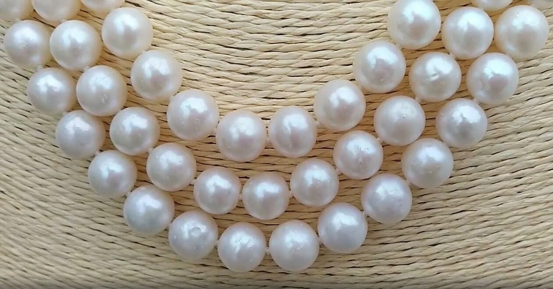 8-9-10mm White Round Freshwater Pearl Strand Necklace  Pearl strands  necklace, Pearl strands, Luxury jewelry box