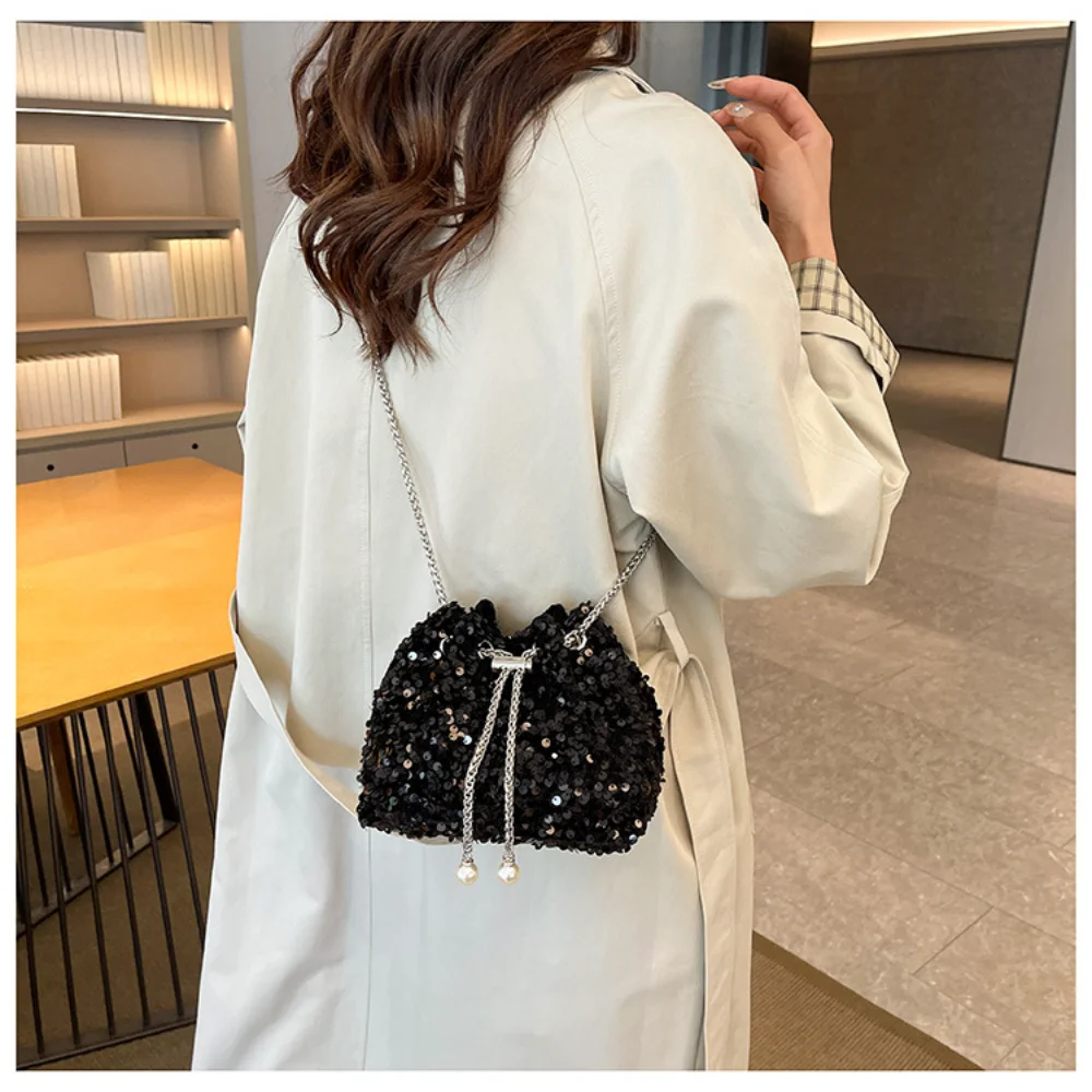 Good-looking Personality Sequin Women's New Korean Bucket Bag Bright Eyes Style Fashion Crossbody Dinner Single Shoulder Bags