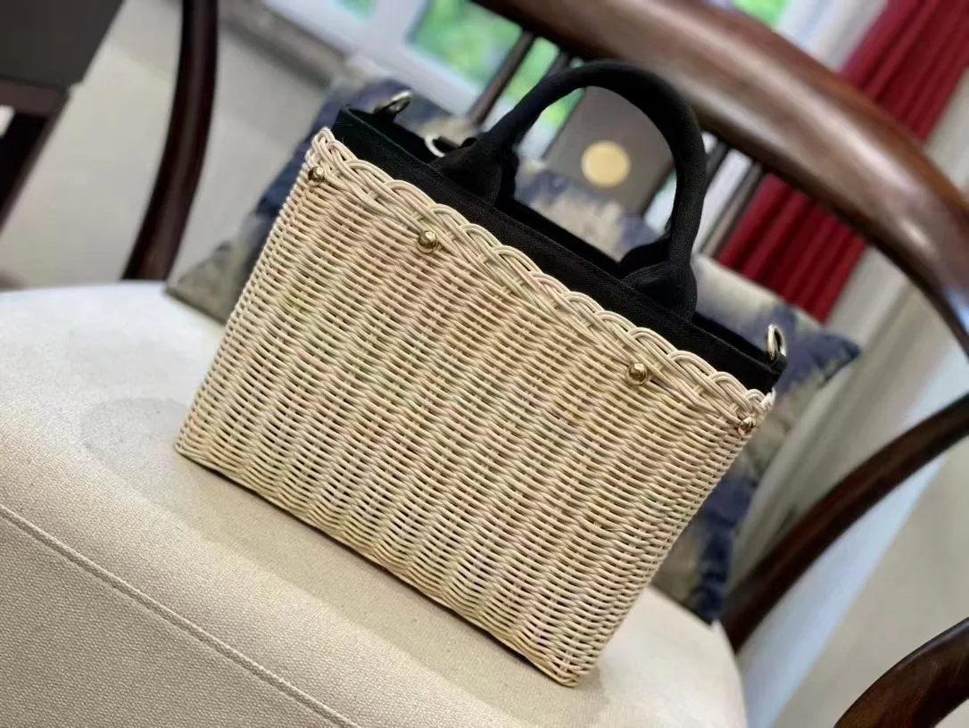 

PR Vine Original Color Microfiber Handle Hand Woven Square Large Bag Korean Version Handbag