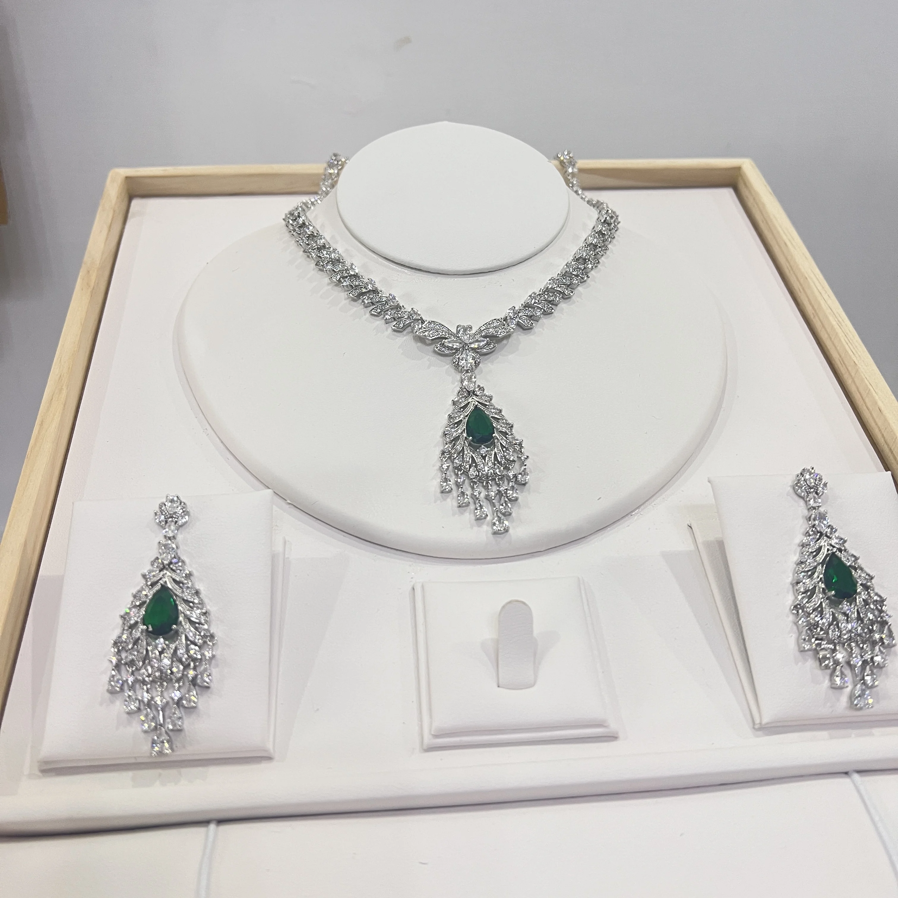 ASNORA الفاخرة استرخى شرابة قطرة زركون مجموعات مجو...