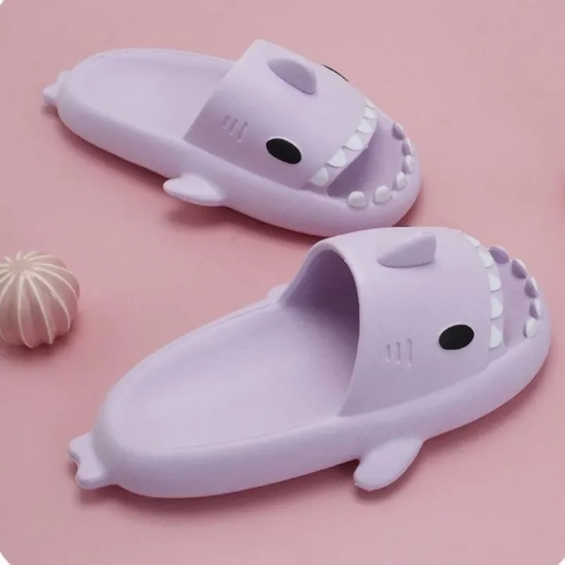 Slippers Sandals Shoes New Summer Shark Slippers Women Slides Men Bathroom Flip Flops Home Anti-Skid Flat Outdoor Children's Funny