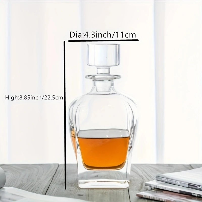 Simply Elegant Decanter 4