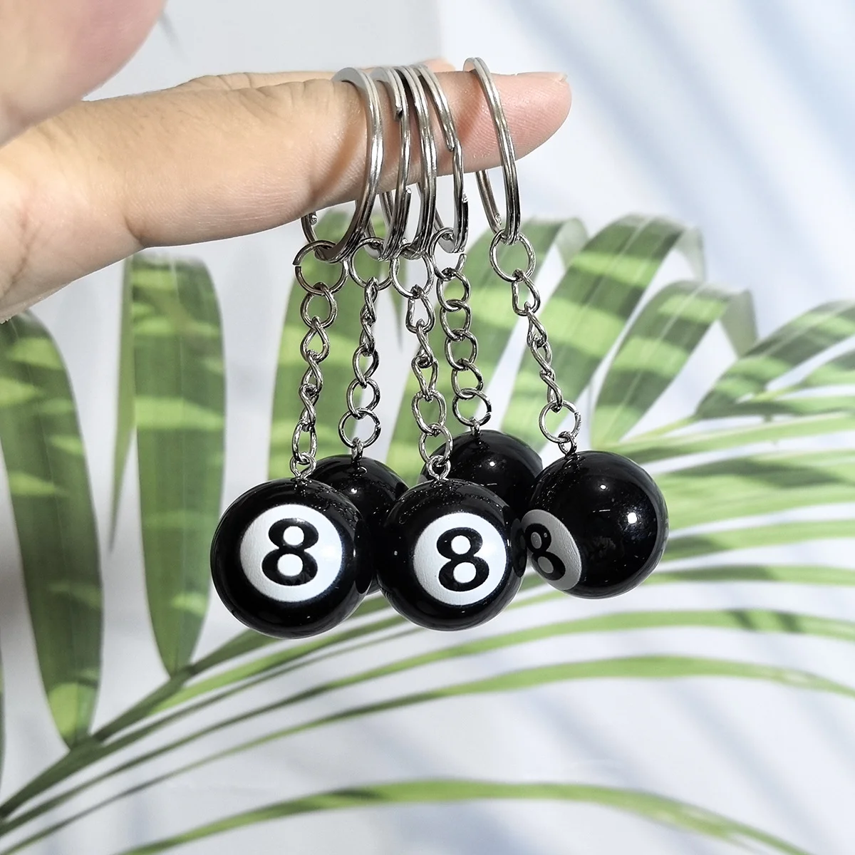 Key Chains 25mm No.8 Billiard Mini Ball Pendant Key Ring Resin Bar Table Decoration Jewelry Game Souvenir Gift