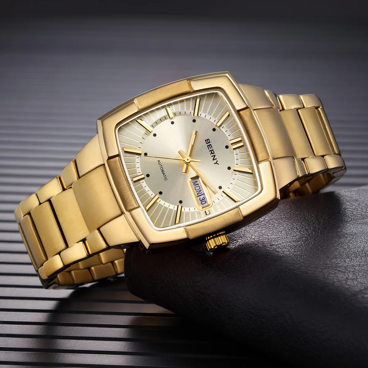 Luminous Men Wristwatch