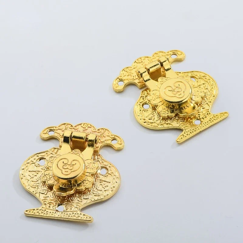 1pcs retro buckle antique case bag alloy wine box Antique lock buckle retro alloy rich vase wooden box latch hook kit