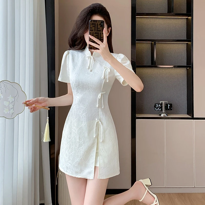 

Summer New Fashion 2024 Women Jacquard Improved Qipao New Chinese Dress and Shorts Two Pieces Set
