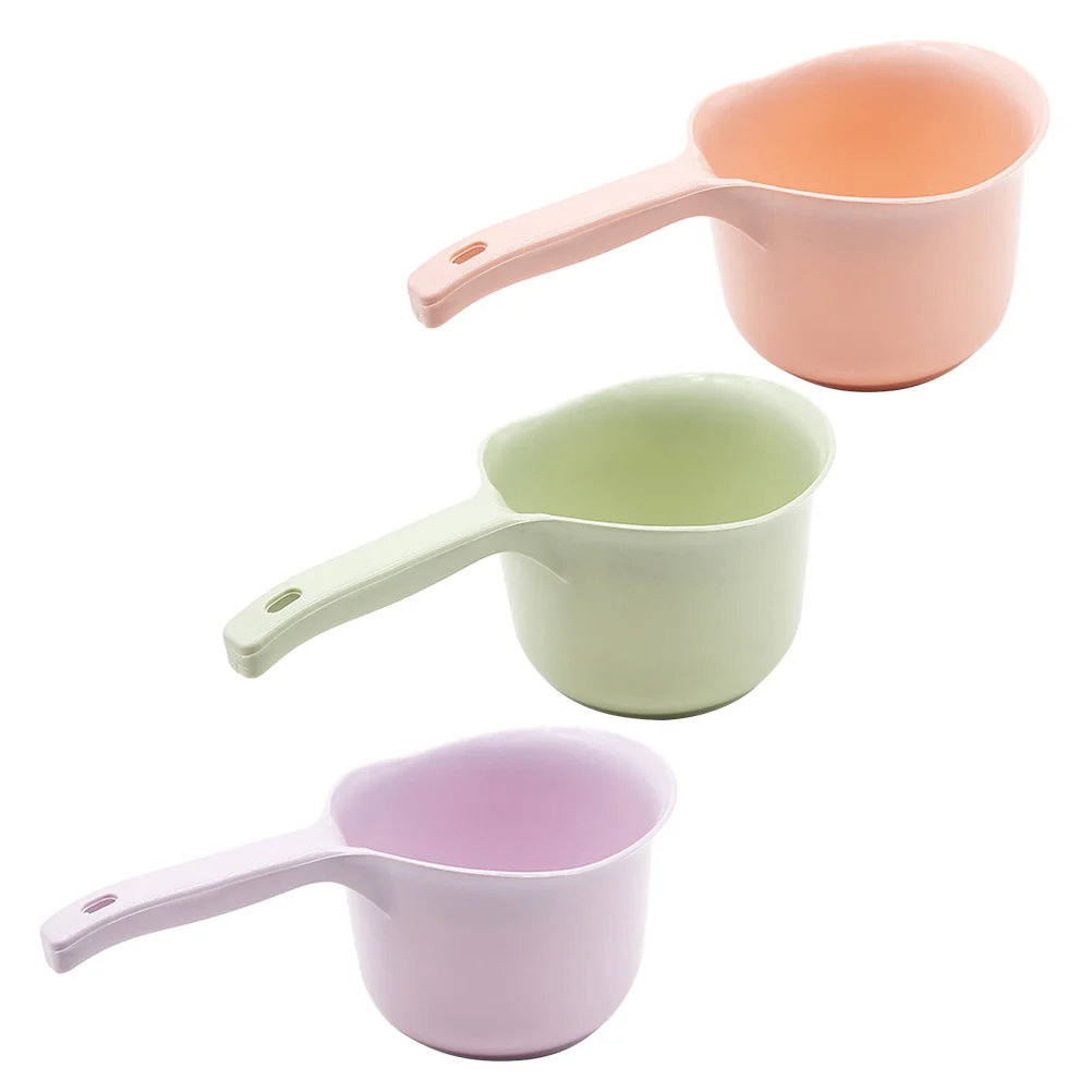 3pcs Kitchen Long Handle Water Ladle Plastic Bathroom Bailer Water Scoop Home Accessories (Mixed Colors)