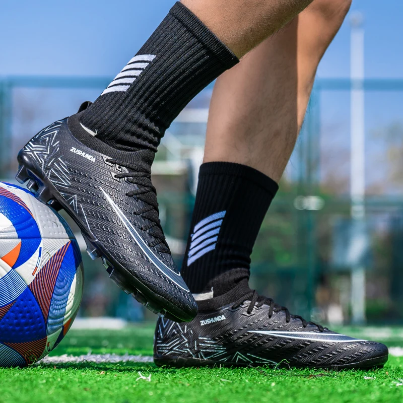 Men's Soccer Shoes TF/FG Non-Slip Turf Soccer Cleats Personalized Design Sport Shoes Casual Sneakers Fashion Football Boot 35-45