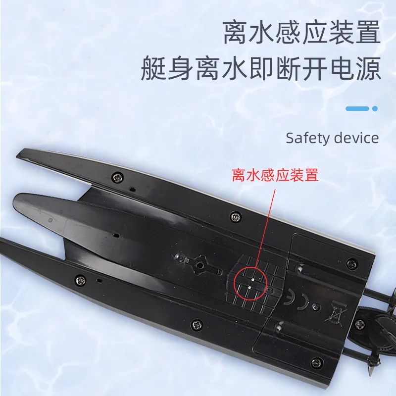 2.4G Mini RC Boat 15km/h High Speed Boat Radio Remote Controlled Ship Remote Control Speedboat Mini Remote Control Boat Charging 2