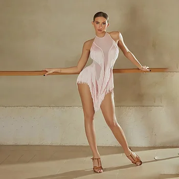 2025 Abito da ballo latino con frange per donne adulte Costumi professionali per spettacoli teatrali femminili Cha Cha Samba Rumba Dancewear 25046