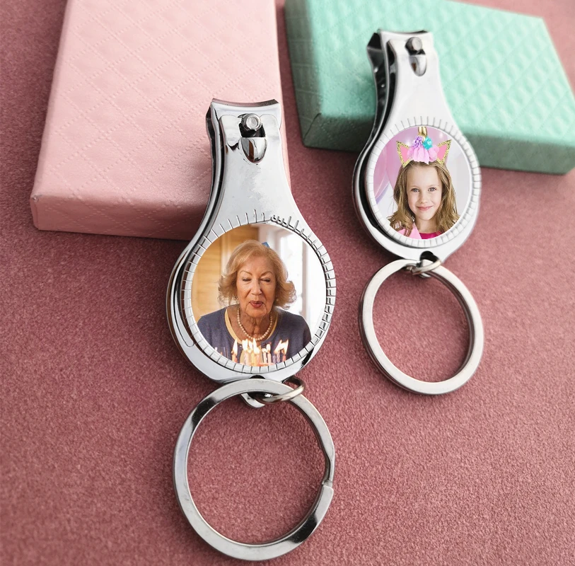 Individueller Flaschenöffner mit Logo als Hochzeitsgeschenk, Gastgeschenk, Schlüsselanhänger, Bonboniere