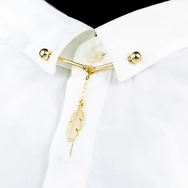 

High End British Style Shirt Collar Needle Fashion New Metal Leaves Brooch Lapel Pin Simple Women and Men Clothing Accessories