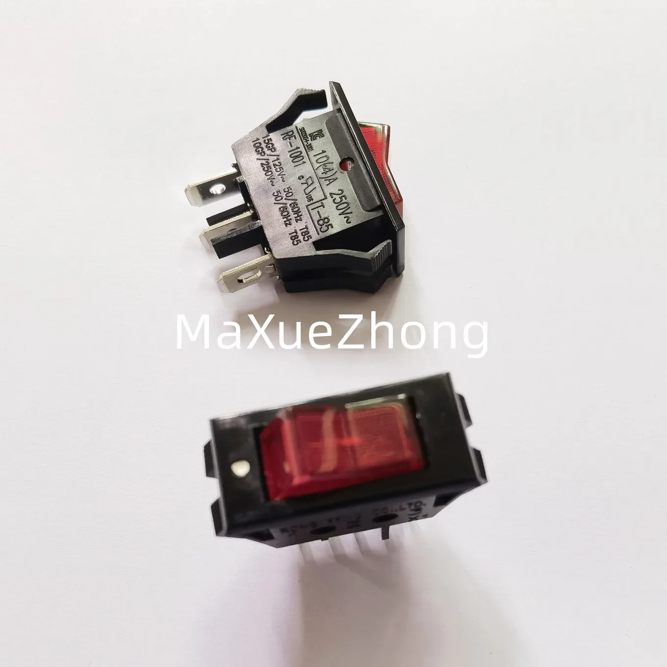 ロッカースイッチ100 RF1001ピンランプ認証付きオリジナル新品