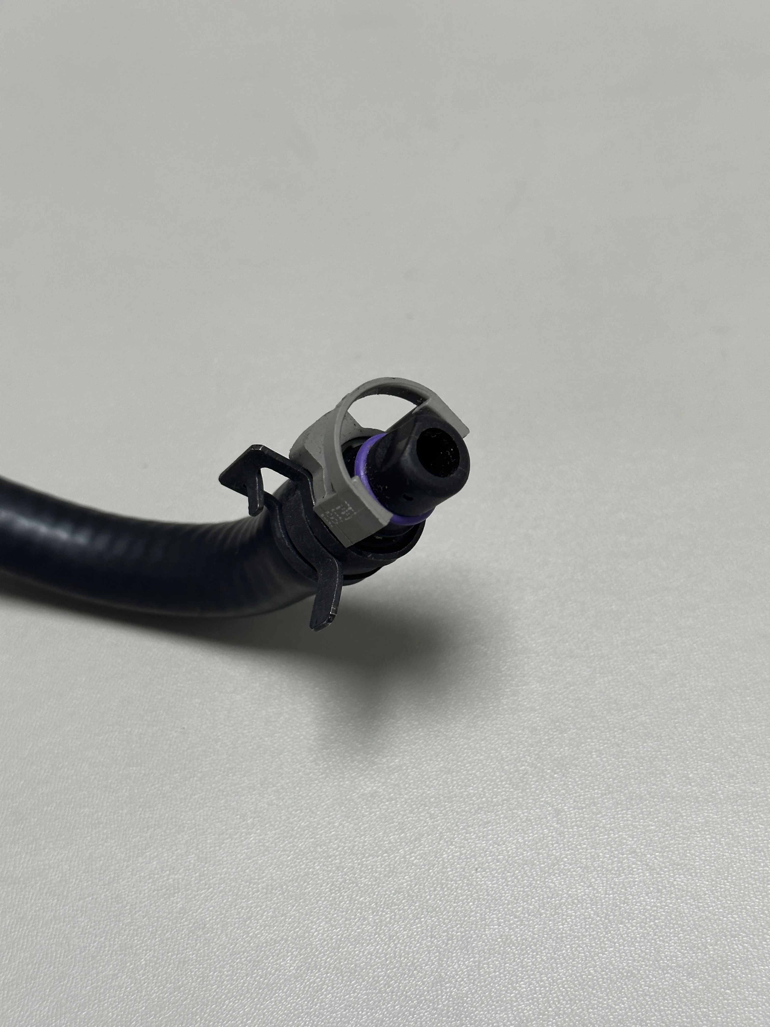 31439561 31439491 Refill Kettle Hose For Volvo V60 S80 S60