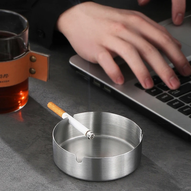 Stainless Steel Ashtray Metal Ashtray Cigarettes Ashtray Portable Ashtray Round Stainless Steel Cigarette Ashtray Tabletop for Smoker