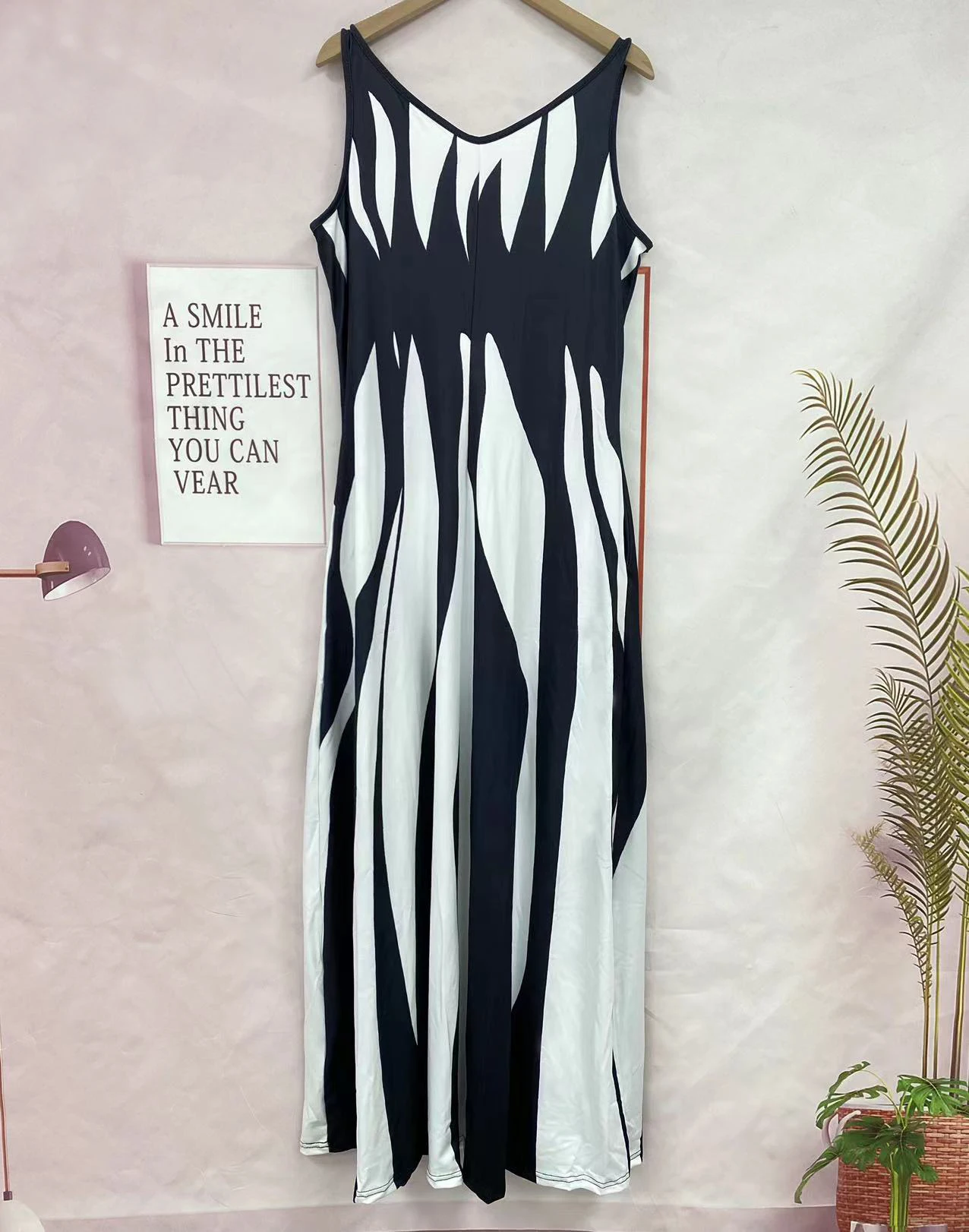 Targeted printed spring/summer new V-neck long dress 6