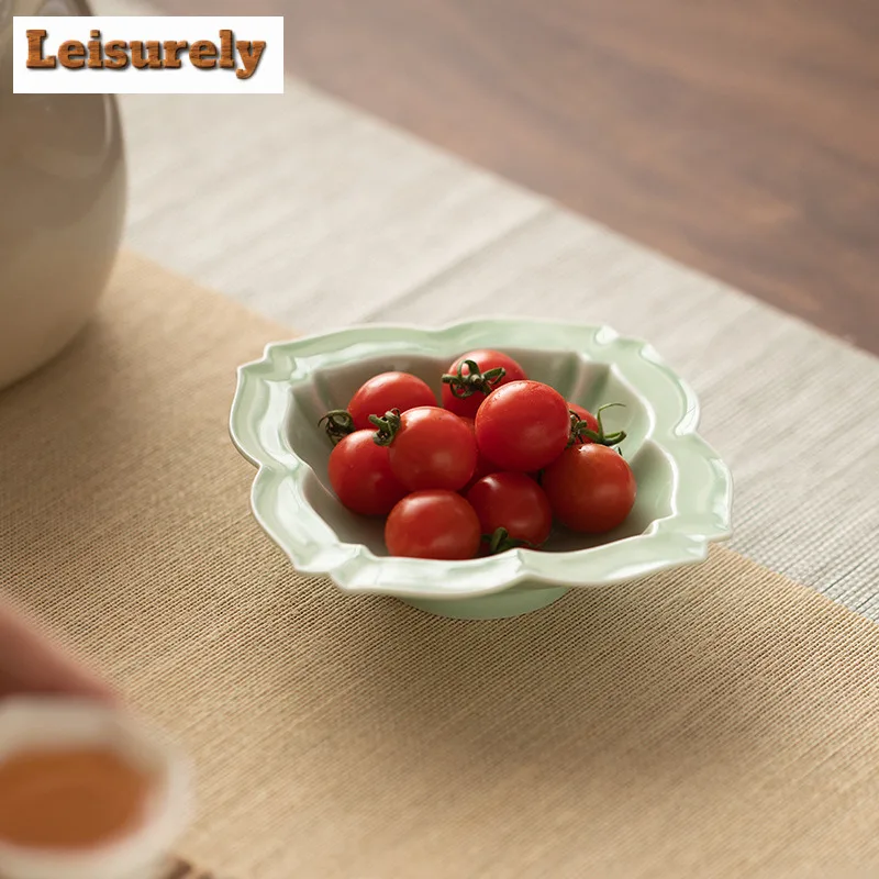 Sifang Lotus Straw Hat Fruit Dishes Ancient Pastry Plate Self-help Display Home Table Decoration Trays Serving Tray Craft Gift