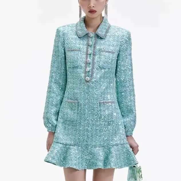 

Женское твидовое мини-платье с блестками