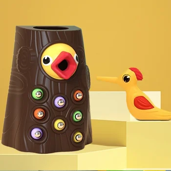 نقار الخشب لعبة مونتيسوري