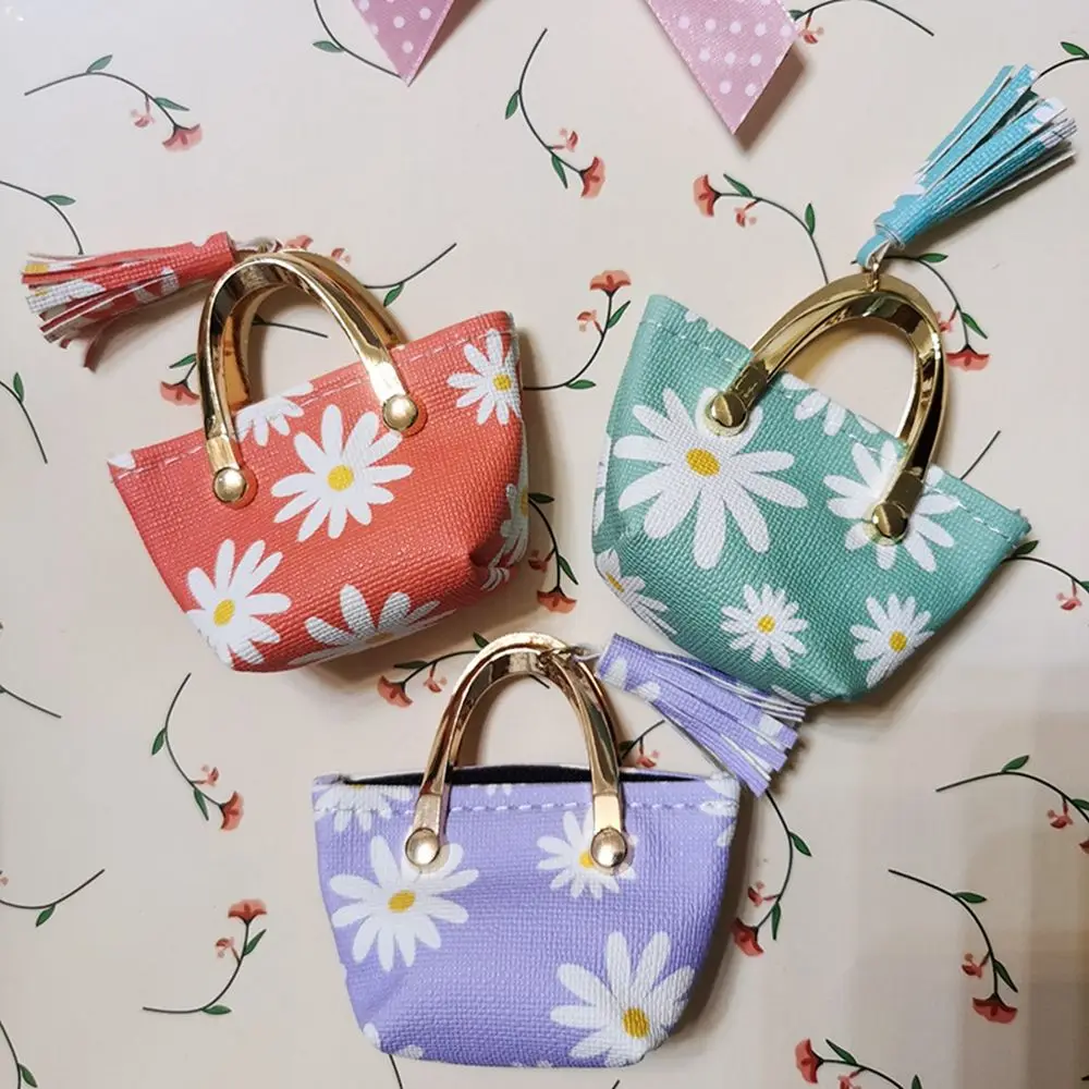 Chic Fashion Accessory Set for Dolls: Trendy Bags & Outfits