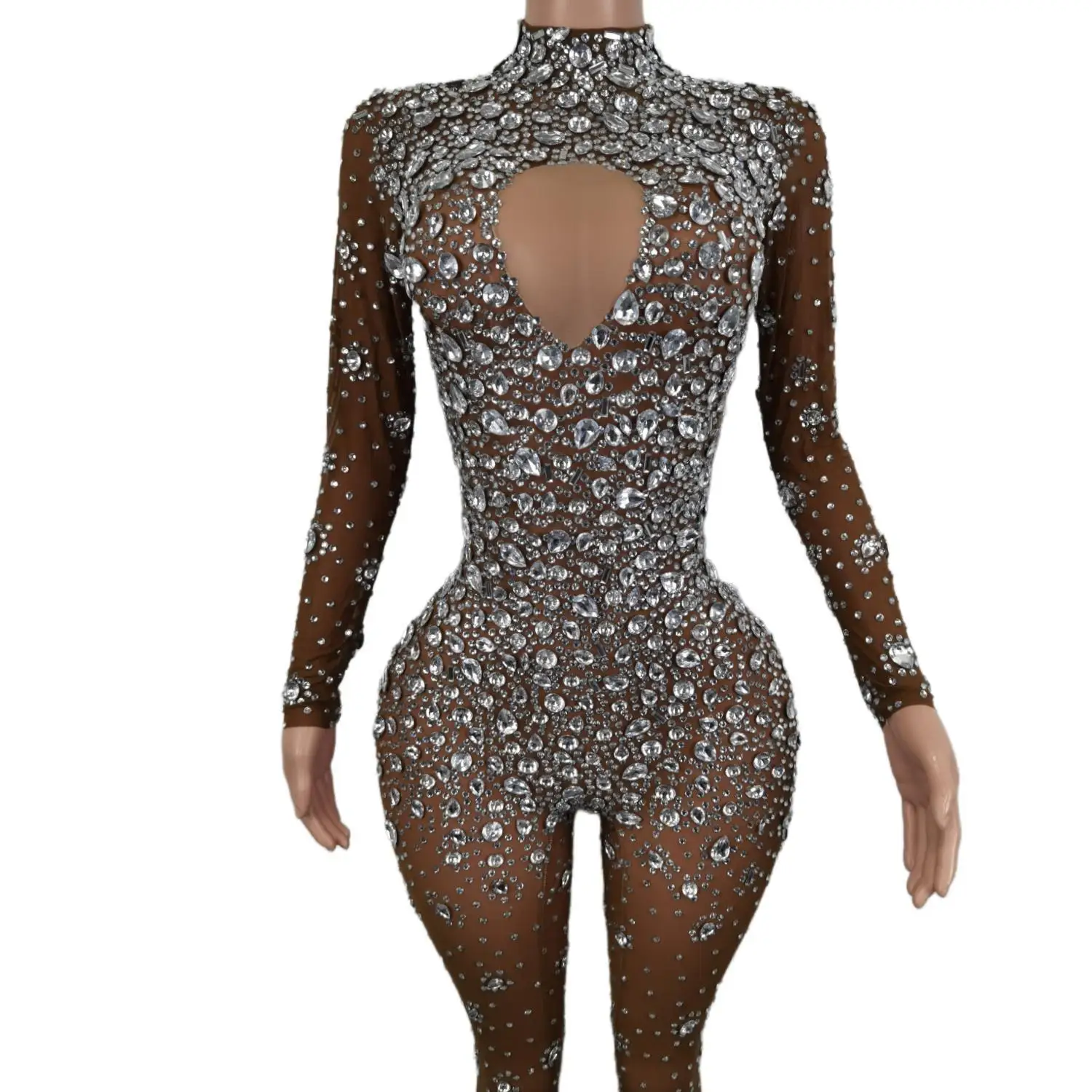 Рисунок 4 - Модные блестящие женские комбинезоны с длинным рукавом