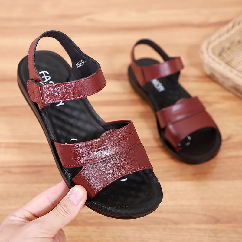 

summer women shoes mother soft leather large size flat sandals middle-aged casual comfortable female shoes