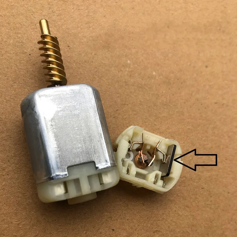 Рисунок 2 - Центральный замок двери автомобиля