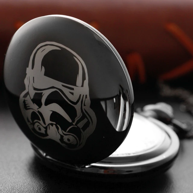 시간을 뛰어넘는 세련된 블랙 부드러운 악당 군인 머리 포켓 시계