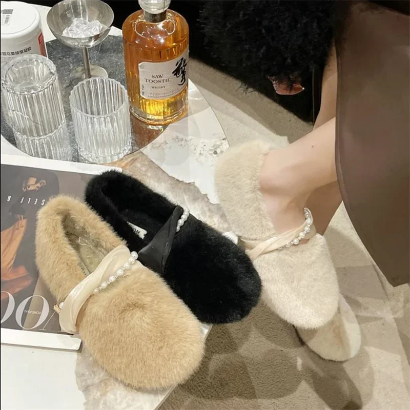 Flat bottomed plush shoes, wearing soft bottomed warm soybean cotton shoes