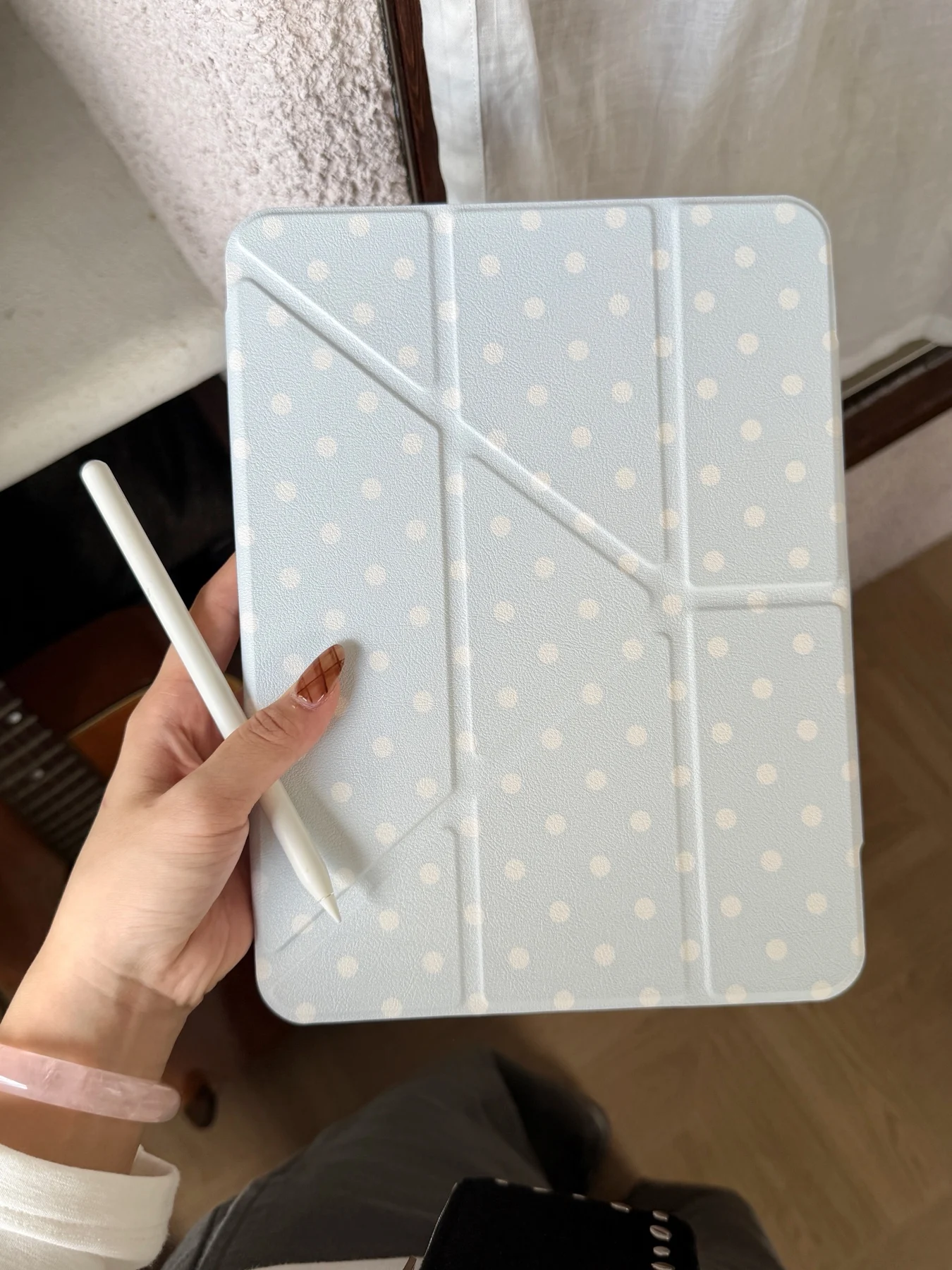 Korean INS Polka Dots Minimalist Tablet Case - Stylish and Modern Design