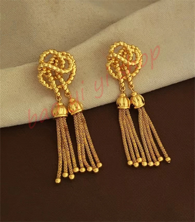 

Серьги-гвоздики из серебра 925 пробы с медным покрытием