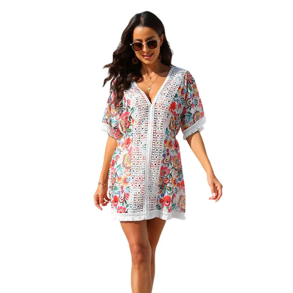 Robe de plage en dentelle à imprimé floral pour femmes, col en V profond, manches chauve-souris, pompon, protection solaire, vacances, couverture de maillot de bain, été