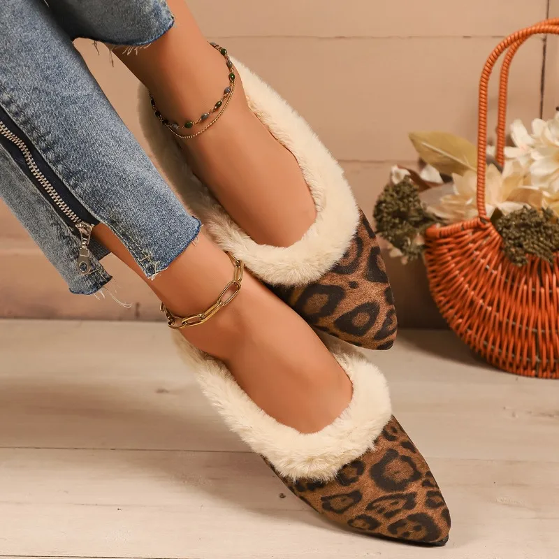 French Style Flat Bottomed Retro Suede Square Toe with Velvet for Women's Autumn and Winter New One Foot Warm Cotton Scoop Shoes