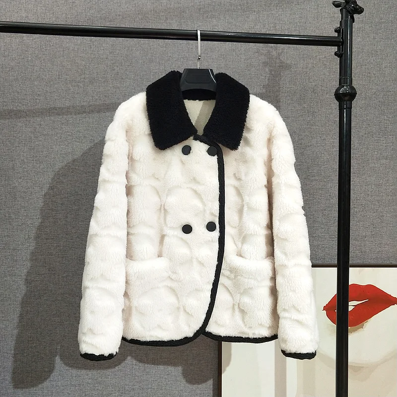 

Black and White Color Collision Double-breasted Lamb Fur Coat Women Sheep Shearling Winter Short Jacket PT395