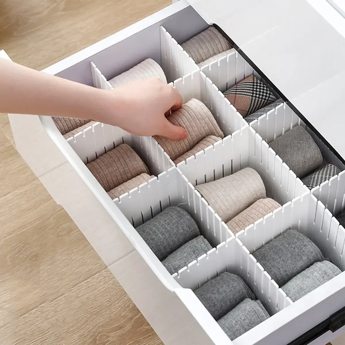 Multipurpose Drawer Storage Divider Adjustable Plastic Storage Cabinet Partition
