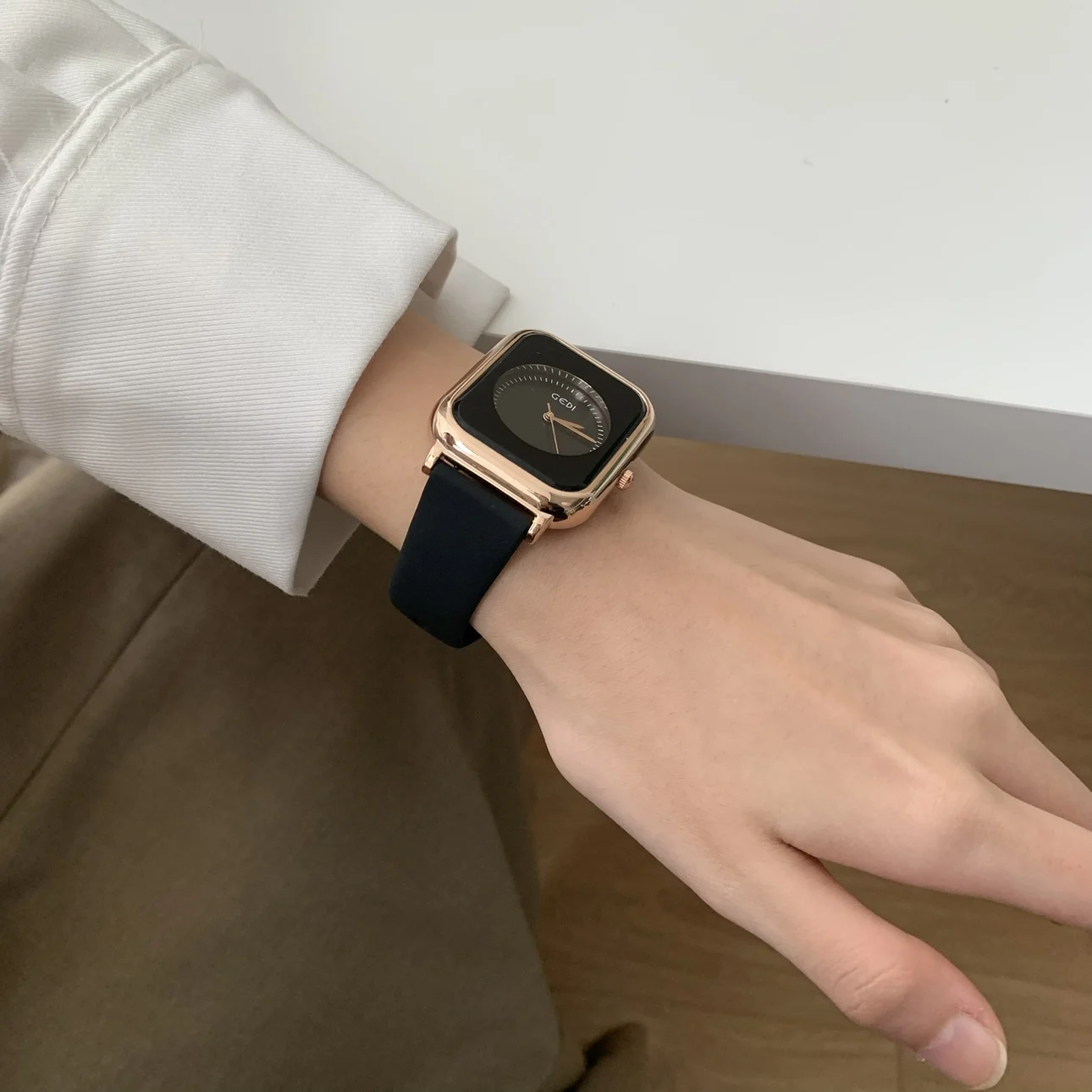 Fashion Trendy Square silicone Sports Casual  Watch For women's girl Student gift  Women's accessories