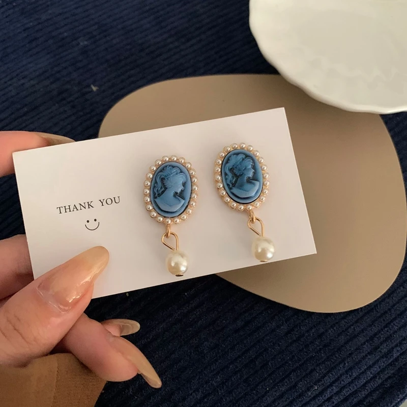Vintage Palace Style Blue Cameo Queen Head Portrait Earrings Ins