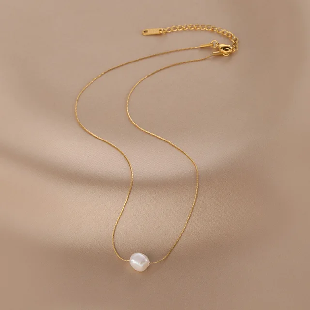 Single pearl gold necklace, Pearl gold necklace | Benati