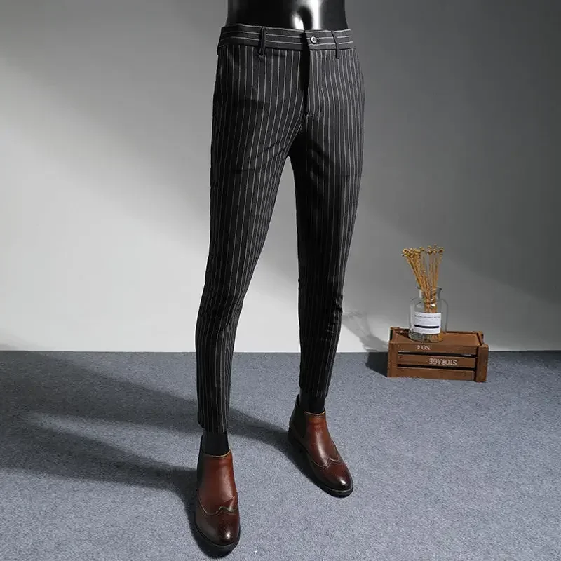Pantalones de verano a rayas recortados para hombre, pantalón de traje masculino con drapeado fluido, nuevo y elegante, de alta calidad, estilo coreano, ropa elegante