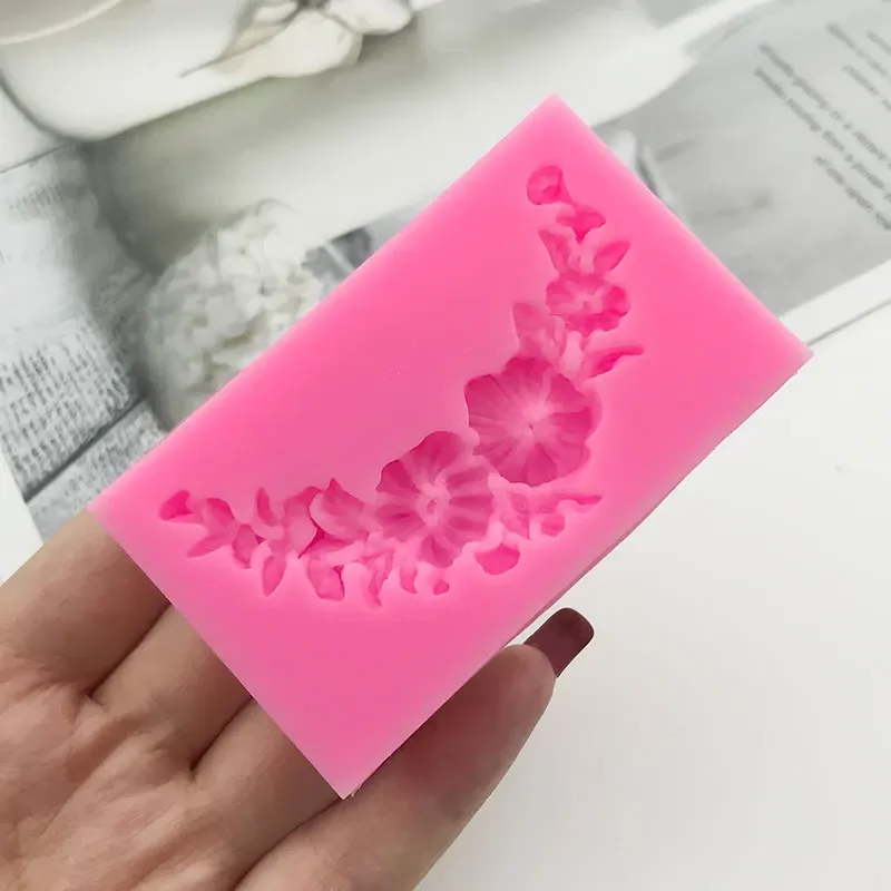 Arc Wreath Bouquet Silicone Mold – DIY Cake Edge Lace Decoration Mold for Fondant, Flow... - SKU CLDM1128 - UGI Packaging