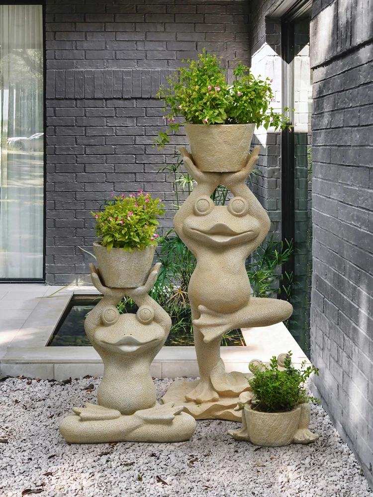 

Outdoor Cute Frog Flowerpot Decoration Garden Animal Sculpture
