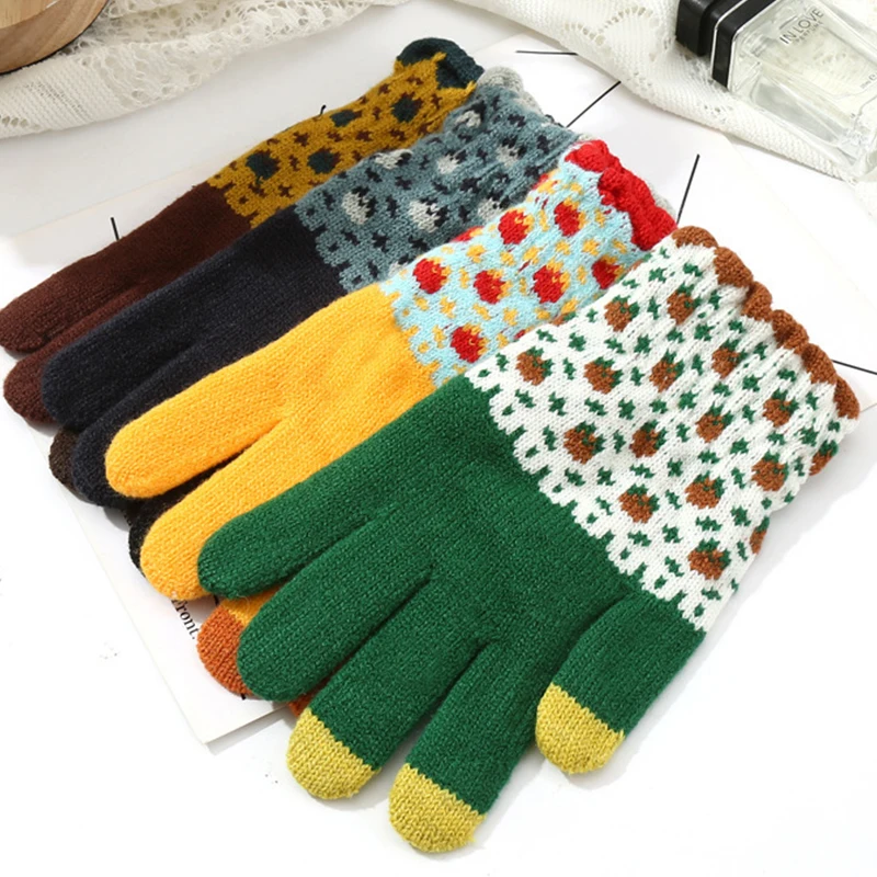 

1Pair Creative Full Finger Windproof Knit Gloves For Women Floral Print Touch Screen Cycling Gloves