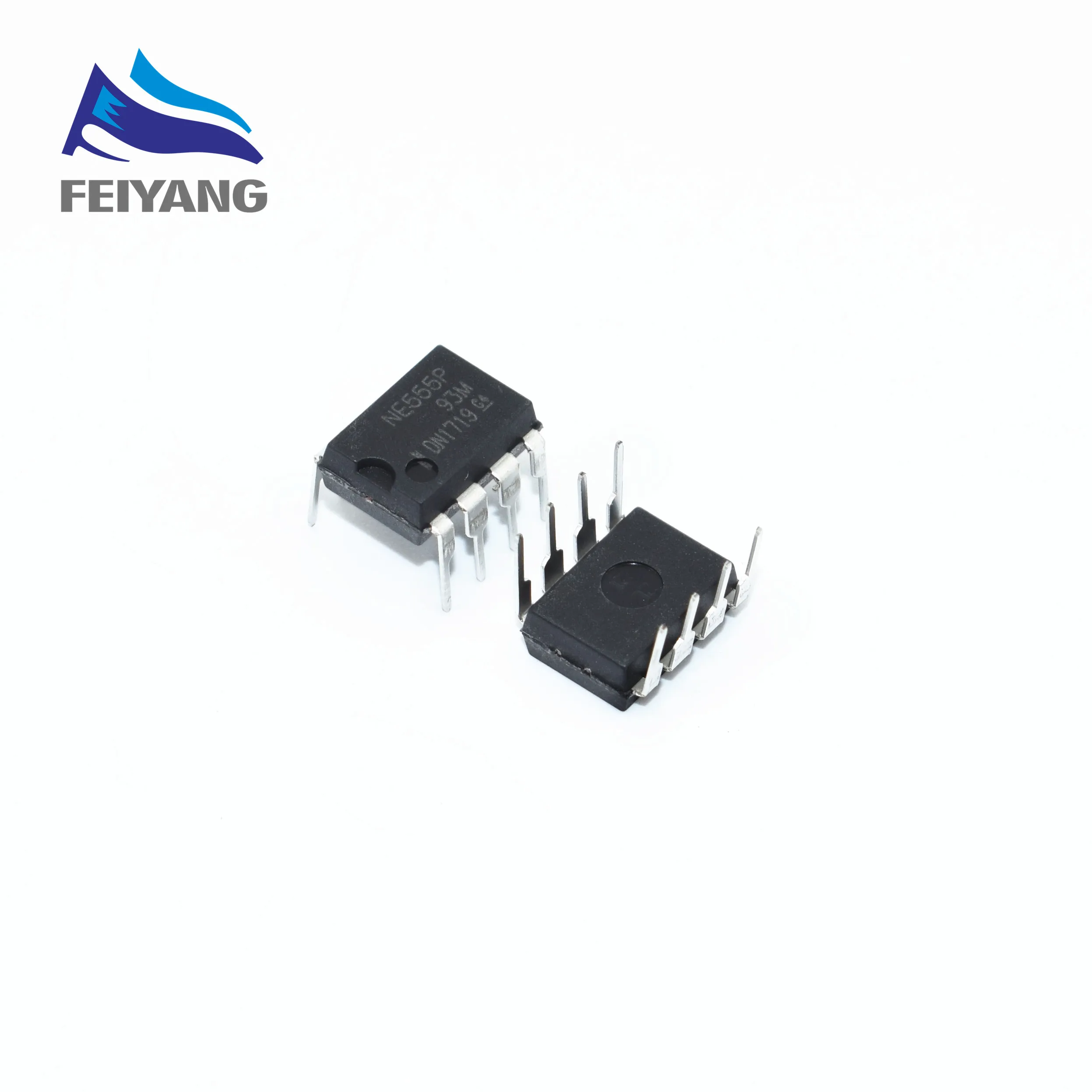 HUABAN 20 Pièces NE555 DIP-8 - Circuit Intégré Timer NE555 Lot De 20