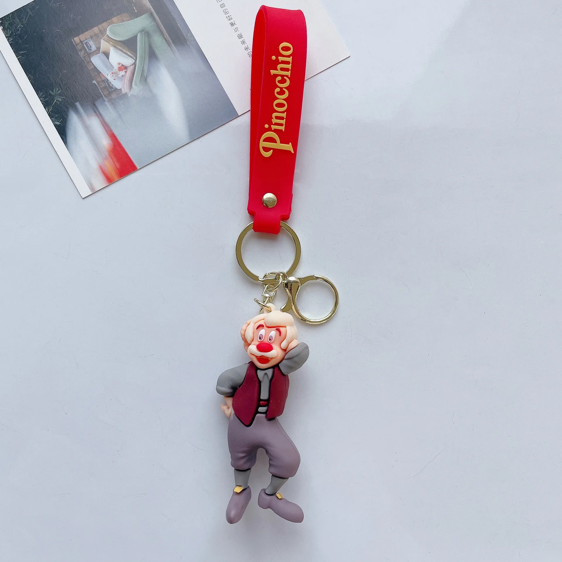 Pinocchio依存キーホルダー Disney Cartoon Movie Pinocchio Figure Keychain 3D Carpenter
